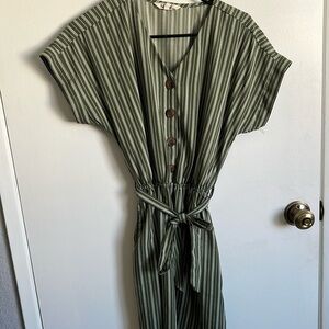 Women’s stripped green dress size medium